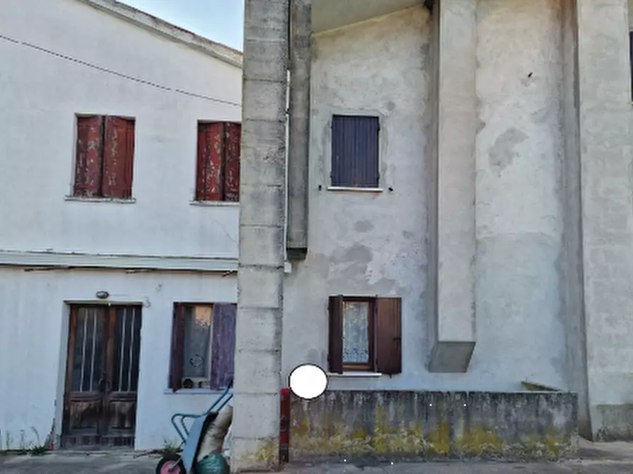 Immagine 7 di Casa indipendente in vendita  in Via San Rocco a Montebelluna