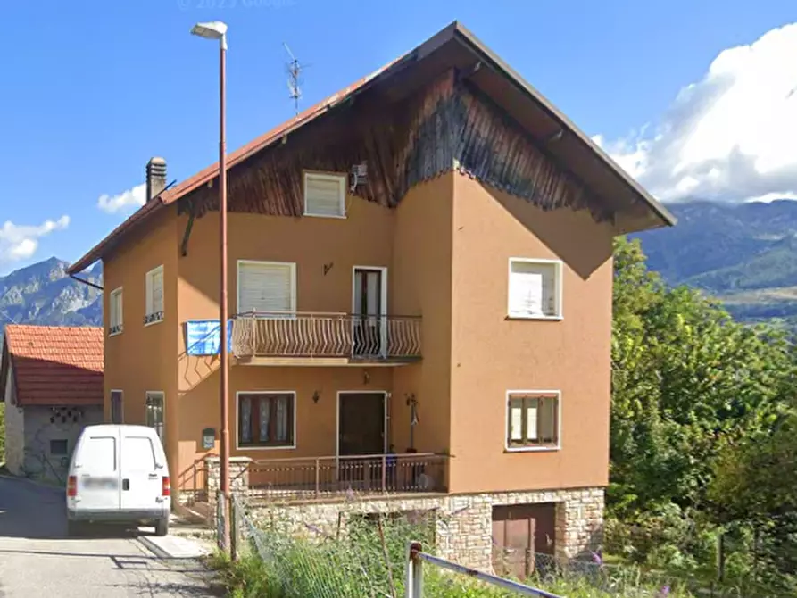 Immagine 1 di Porzione di casa in vendita  in Via Tomasei a Tambre