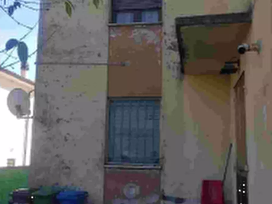 Immagine 4 di Casa indipendente in vendita  in Via dei Valli a Mirandola