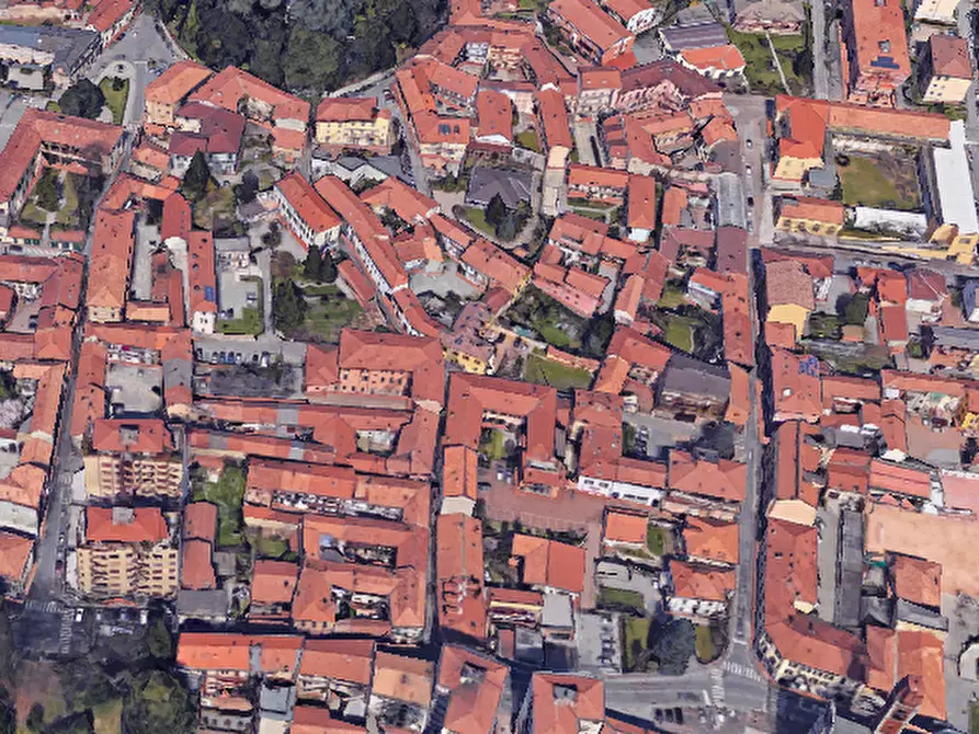 Immagine 11 di Negozio in vendita  in Via Parini a Olgiate Comasco