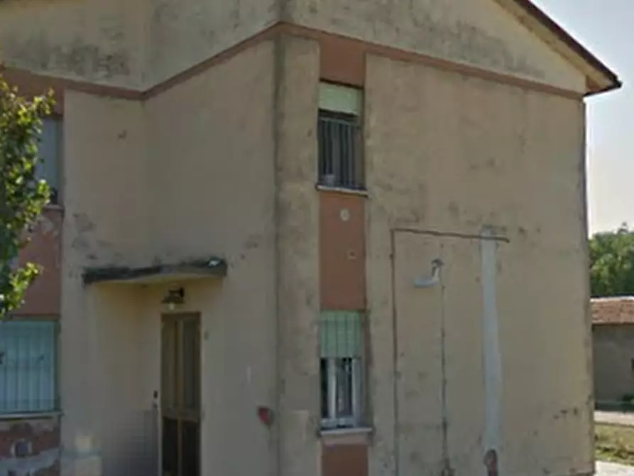 Immagine 1 di Casa indipendente in vendita  in Via dei Valli a Mirandola