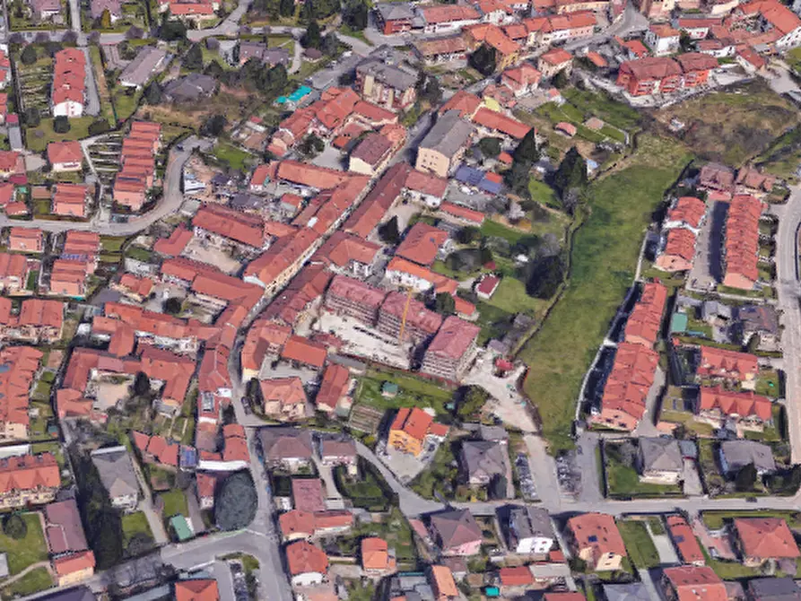 Immagine 8 di Appartamento in vendita  in Via Garibaldi a Venegono Superiore