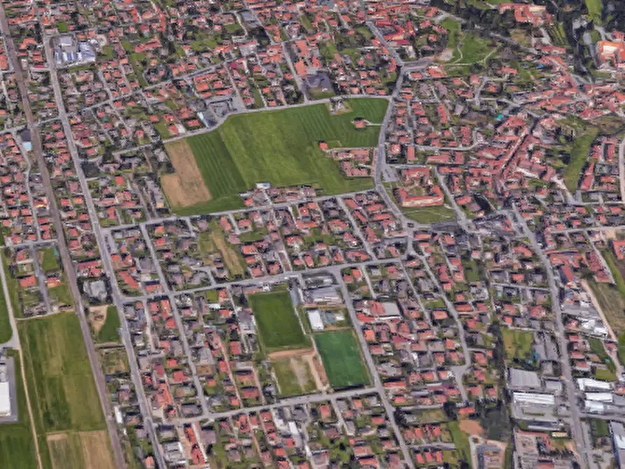 Immagine 13 di Appartamento in vendita  in Via Garibaldi a Venegono Superiore