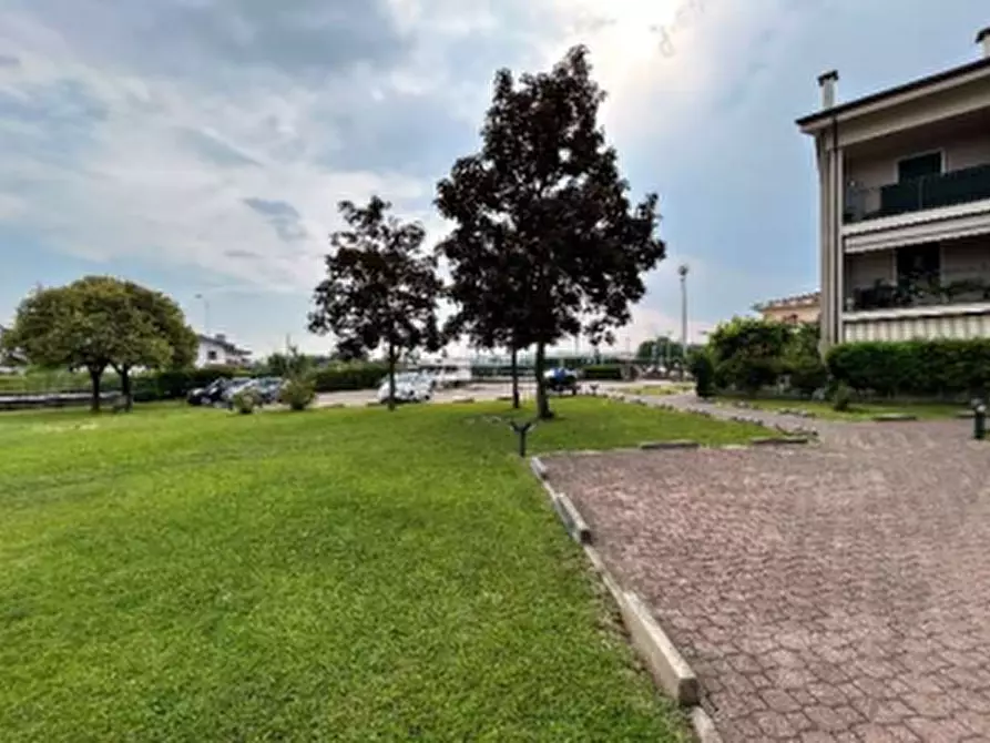 Immagine 14 di Appartamento in vendita  in Via Molinara a Bussolengo