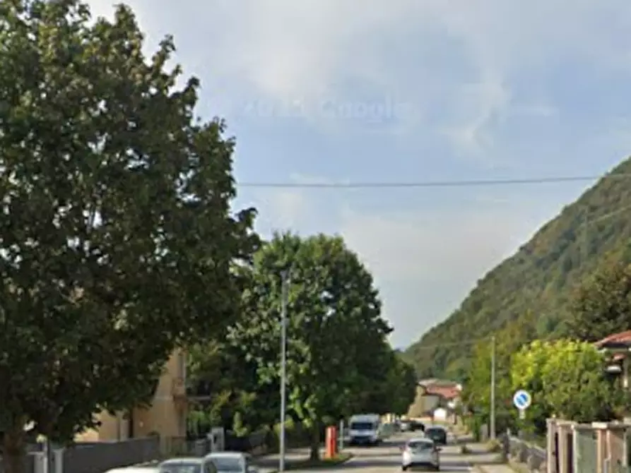 Immagine 9 di Appartamento in vendita  in Via Trento a Piovene Rocchette