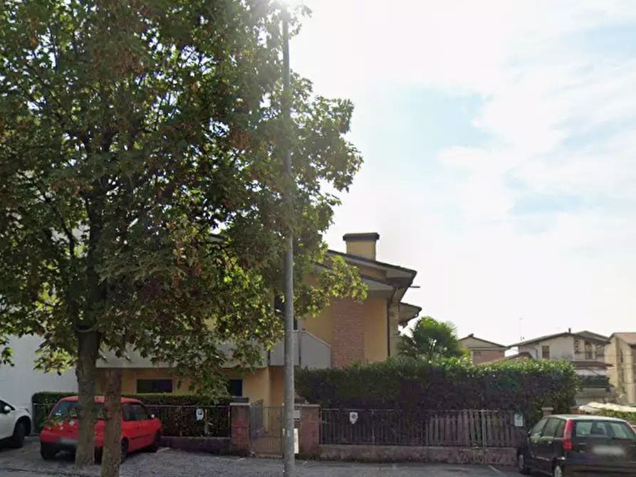 Immagine 13 di Appartamento in vendita  in Via Trento a Piovene Rocchette