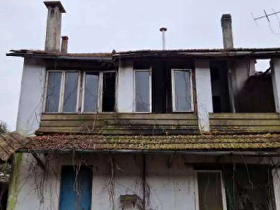 Immagine 4 di Casa indipendente in vendita  in Via Pieve  a Fontanafredda