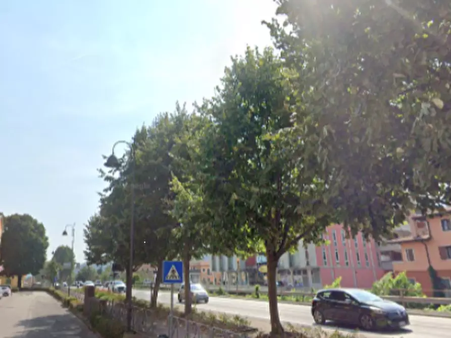 Immagine 3 di Ufficio in vendita  in Piazzale Mariano Rumor a Chiampo