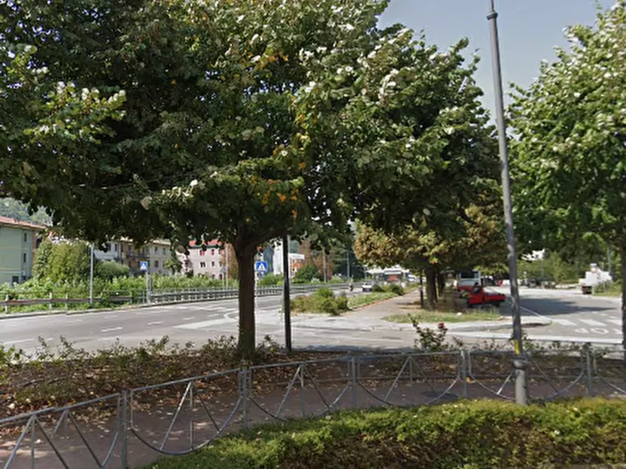 Immagine 9 di Ufficio in vendita  in Piazzale Mariano Rumor a Chiampo