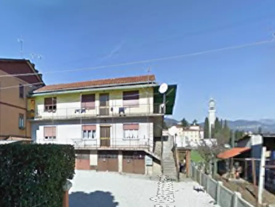 Immagine 11 di Appartamento in vendita  in Via Cima Campodavanti a Chiampo