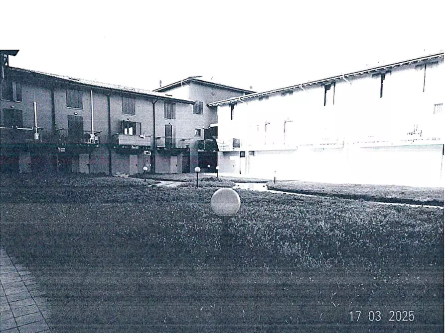 Immagine 4 di Casa indipendente in vendita  in Via Libertà a Gambolo'