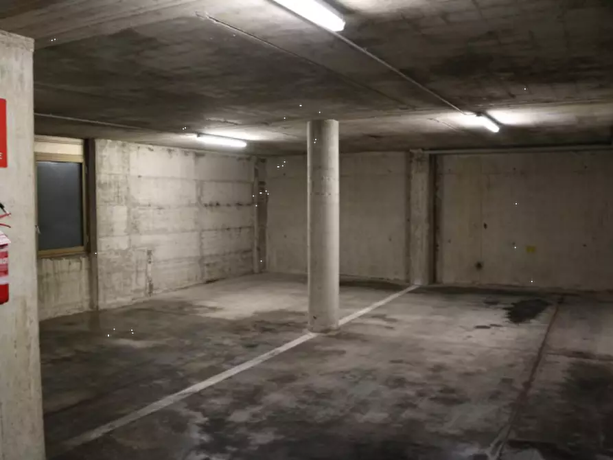 Immagine 8 di Ufficio in vendita  in Largo Parolini a Bassano Del Grappa