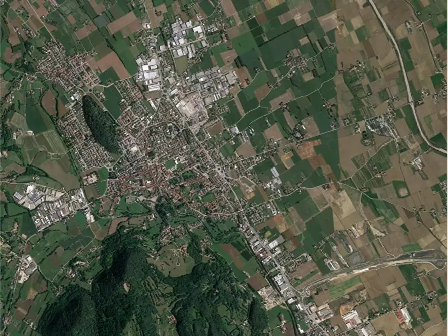 Immagine 13 di Porzione di casa in vendita  in Via Porto a Malo