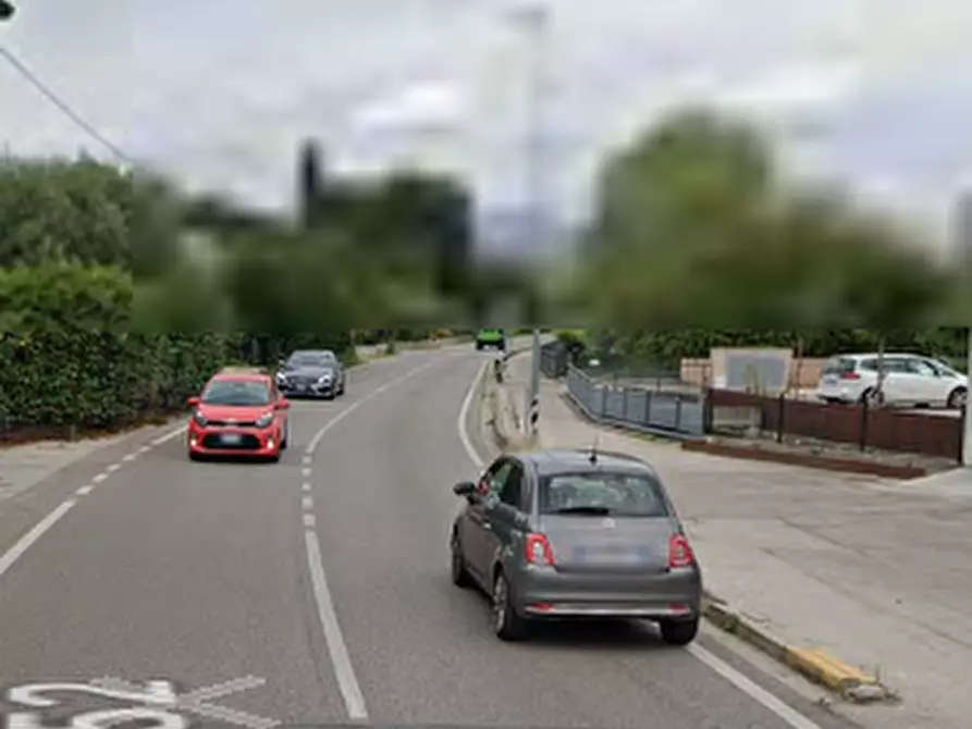 Immagine 11 di Porzione di casa in vendita  in Via Molini  a Nove