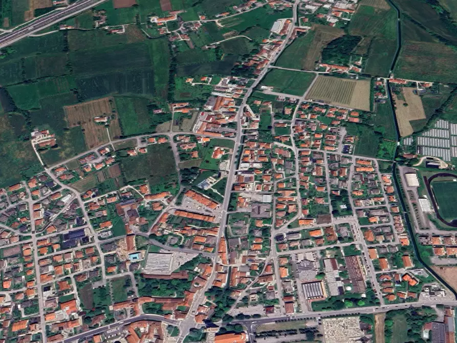 Immagine 15 di Porzione di casa in vendita  in Via Molini  a Nove