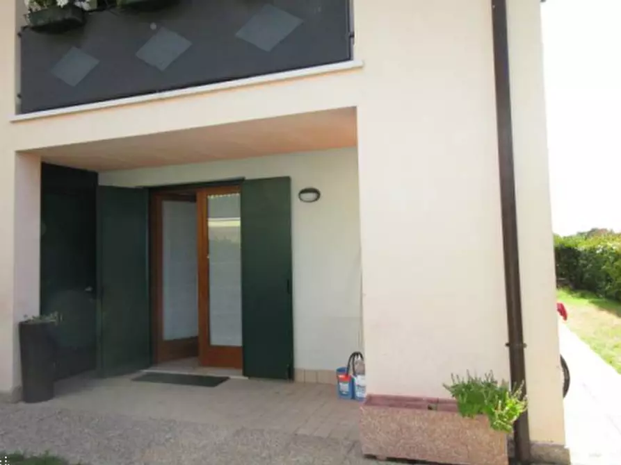 Immagine 3 di Appartamento in vendita  in Via Bressani a Tezze Sul Brenta