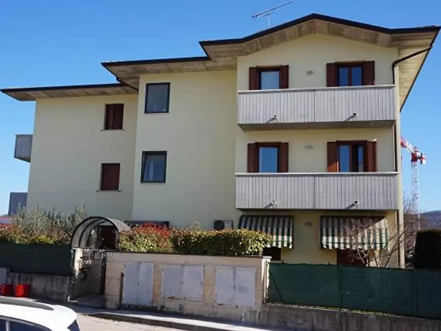 Immagine 3 di Appartamento in vendita  in Via XXV Aprile a Brogliano