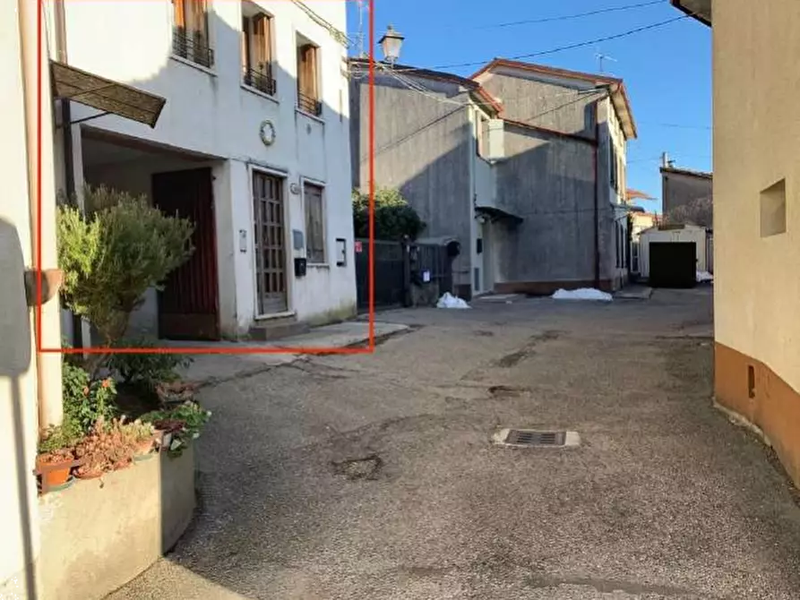 Immagine 3 di Appartamento in vendita  in Via 25 Luglio a Torrebelvicino