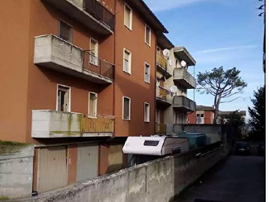 Immagine 1 di Appartamento in vendita  in Via Gramsci a Villafranca Di Verona