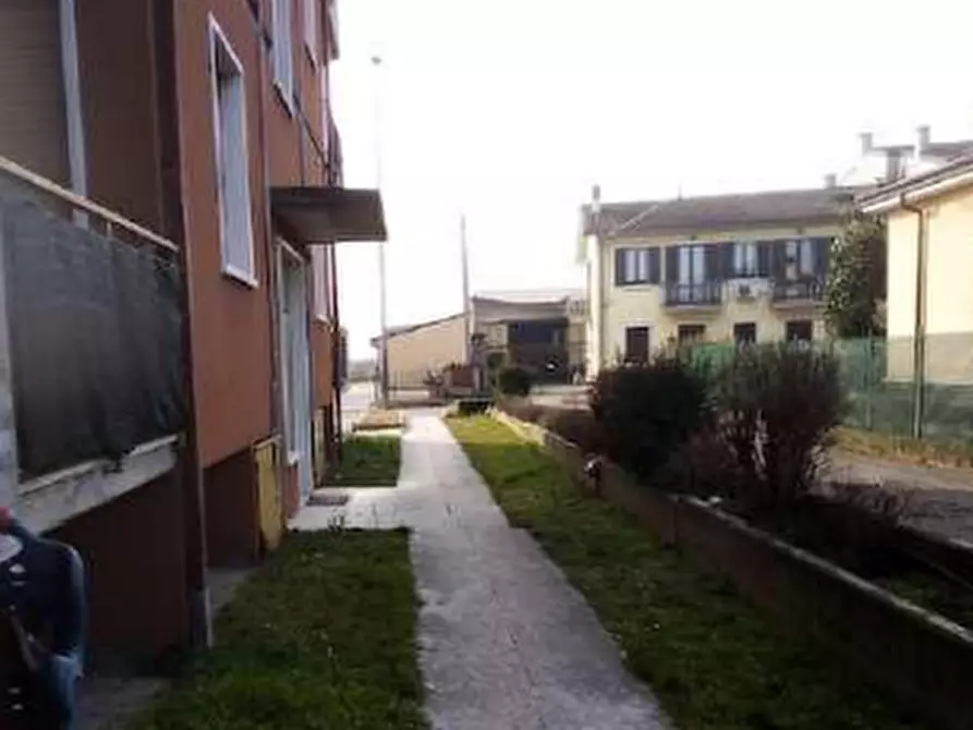Immagine 8 di Appartamento in vendita  in Via Gramsci a Villafranca Di Verona