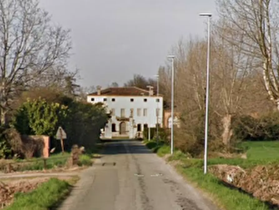 Immagine 3 di Magazzino in vendita  in Via Legnago a Palu'