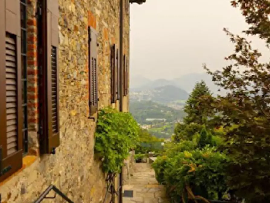 Immagine 13 di Casa bifamiliare in vendita  in Via Petrarca a Mapello