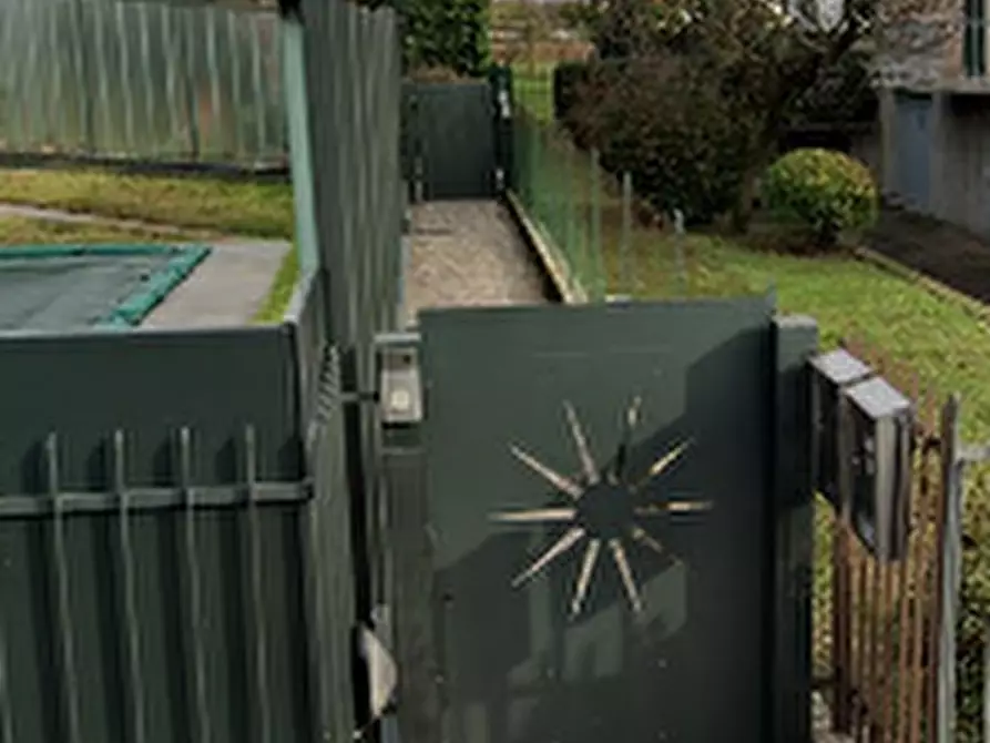 Immagine 27 di Casa bifamiliare in vendita  in Via Petrarca a Mapello