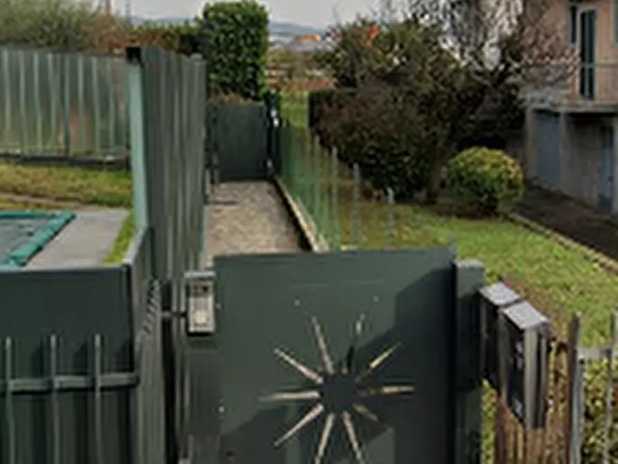 Immagine 31 di Casa bifamiliare in vendita  in Via Petrarca a Mapello