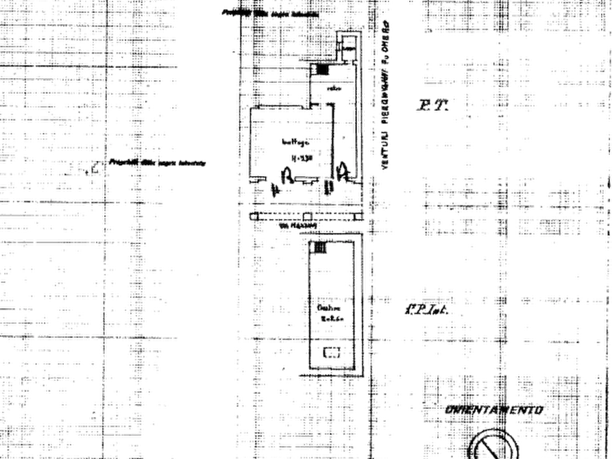 Immagine 15 di Negozio in vendita  in Via Mazzini  a Bologna