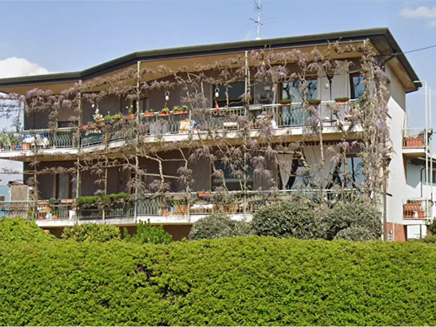 Immagine 1 di Appartamento in vendita  in Via Goffredo Mameli  a Romano Di Lombardia