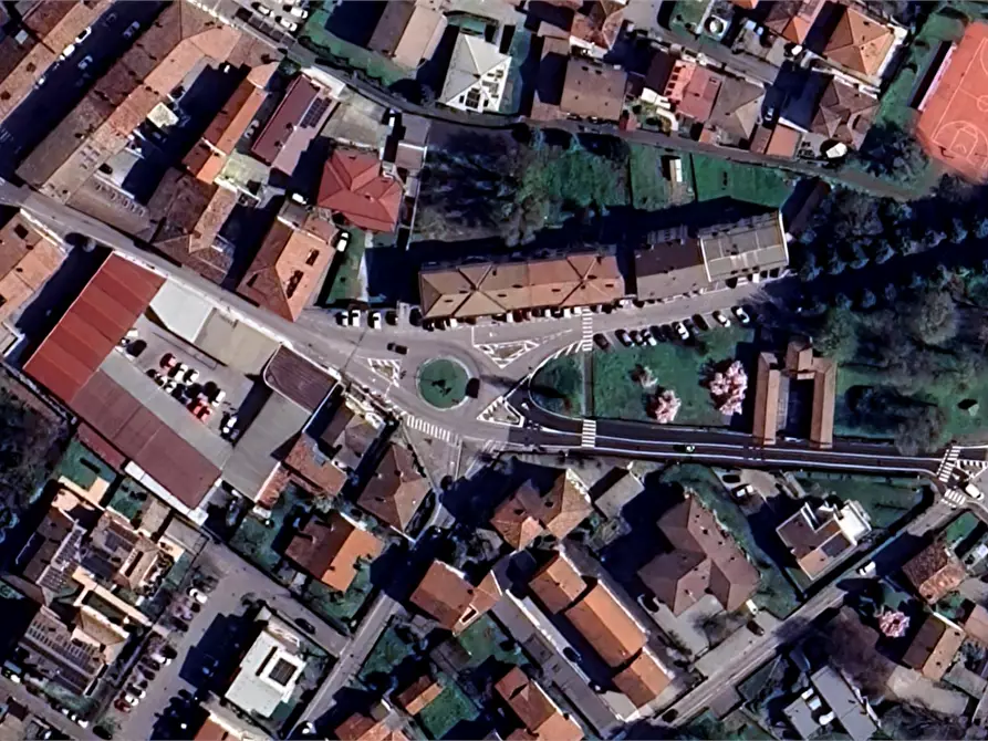 Immagine 5 di Appartamento in vendita  in Via Goffredo Mameli  a Romano Di Lombardia