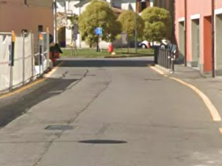 Immagine 8 di Appartamento in vendita  in Via Goffredo Mameli  a Romano Di Lombardia