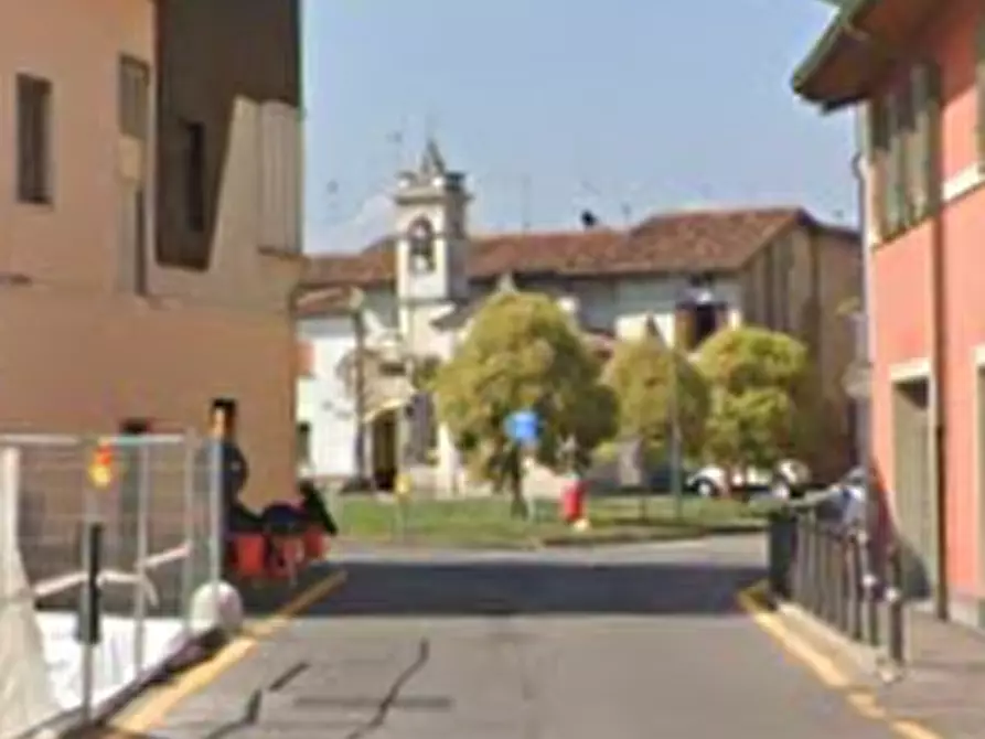 Immagine 13 di Appartamento in vendita  in Via Goffredo Mameli  a Romano Di Lombardia