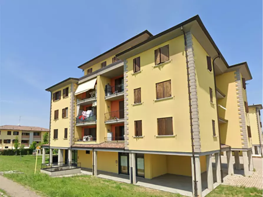 Immagine 14 di Negozio in vendita  in Piazzale Ventisette Gennaio a Casalgrande