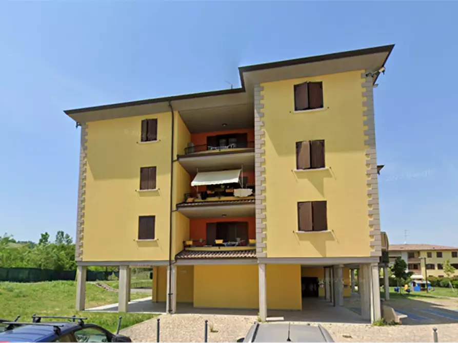 Immagine 8 di Negozio in vendita  in Piazzale Ventisette Gennaio a Casalgrande