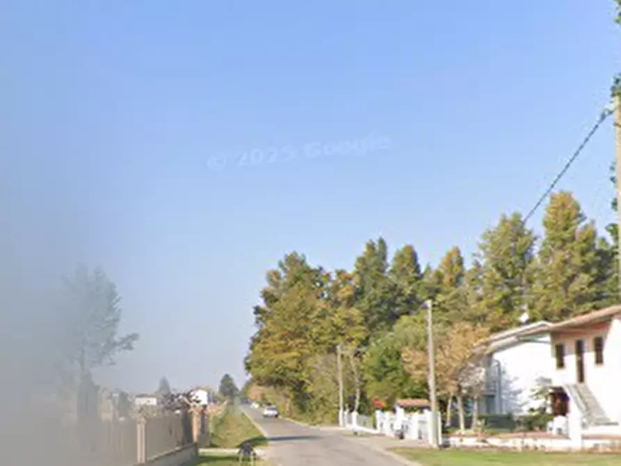 Immagine 10 di Casa indipendente in vendita  in Via Benvenuto Cellini a Castelnovo Di Sotto