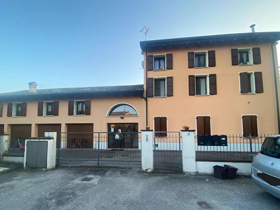 Immagine 2 di Appartamento in vendita  in Via Pivetta a Campagnola Emilia