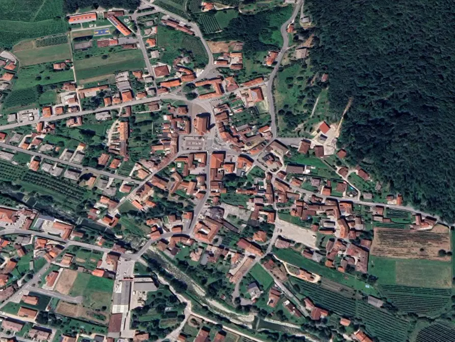 Immagine 9 di Appartamento in vendita  in Via Divisione Julia a Faedis