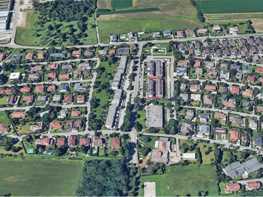 Immagine 5 di Garage in vendita  in Via delle Rose a Campoformido