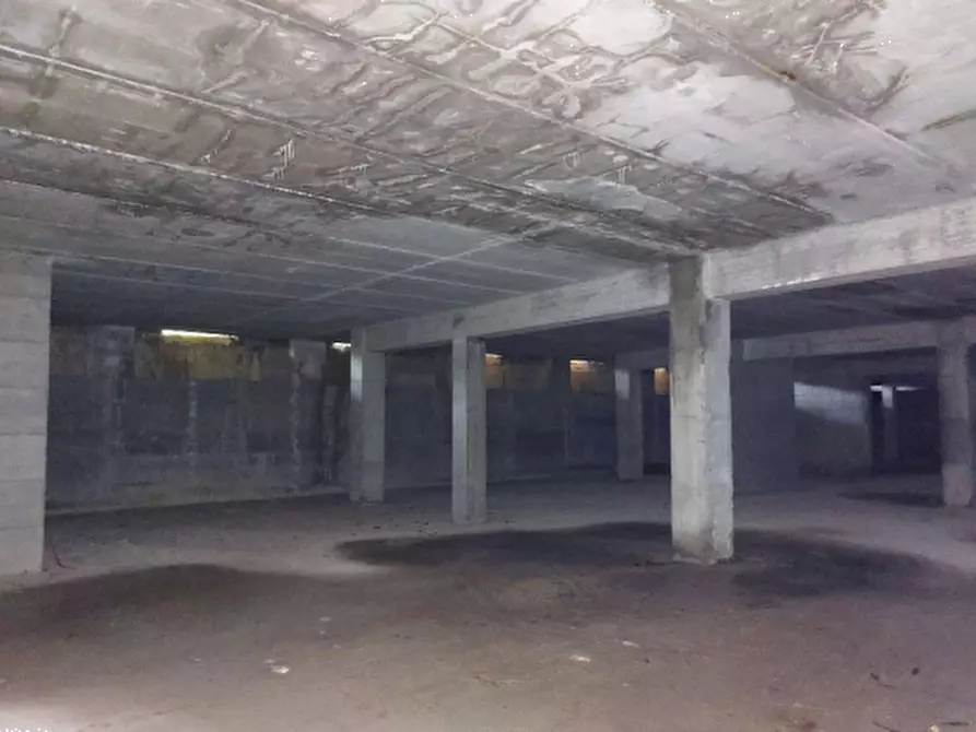 Immagine 11 di Stabile in vendita  in Via delle Rose a Campoformido