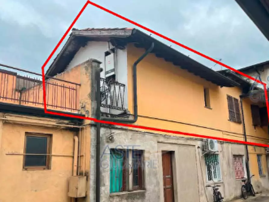 Immagine 1 di Appartamento in vendita  in Via Roma a Quinzano D'oglio