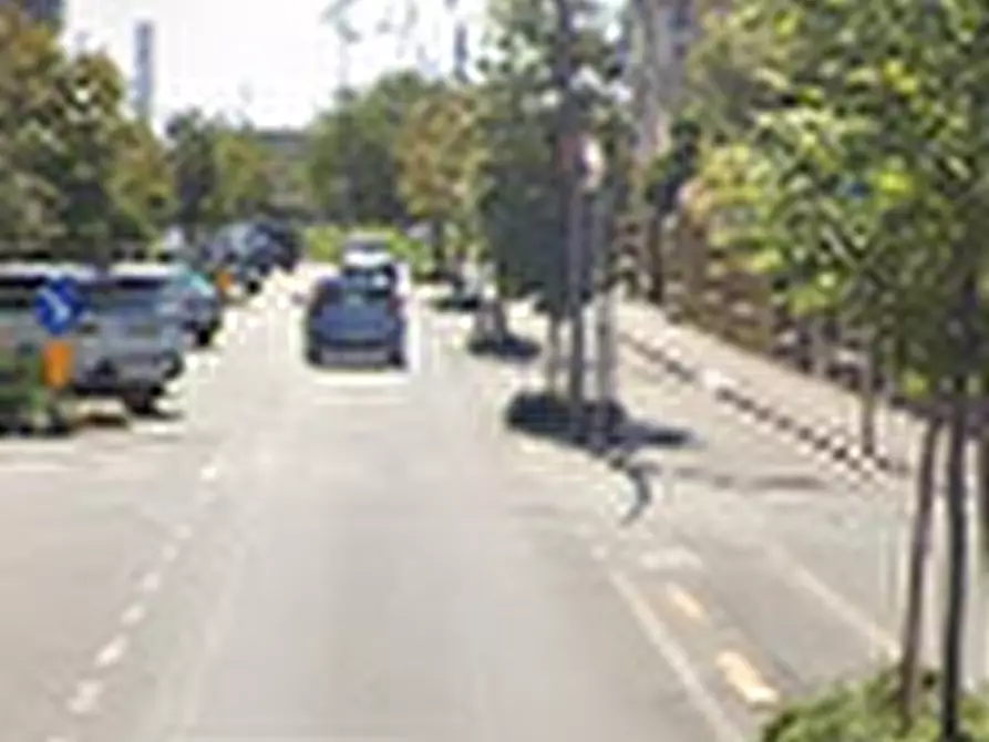 Immagine 4 di Negozio in vendita  in Via Montecatini a Romano Di Lombardia