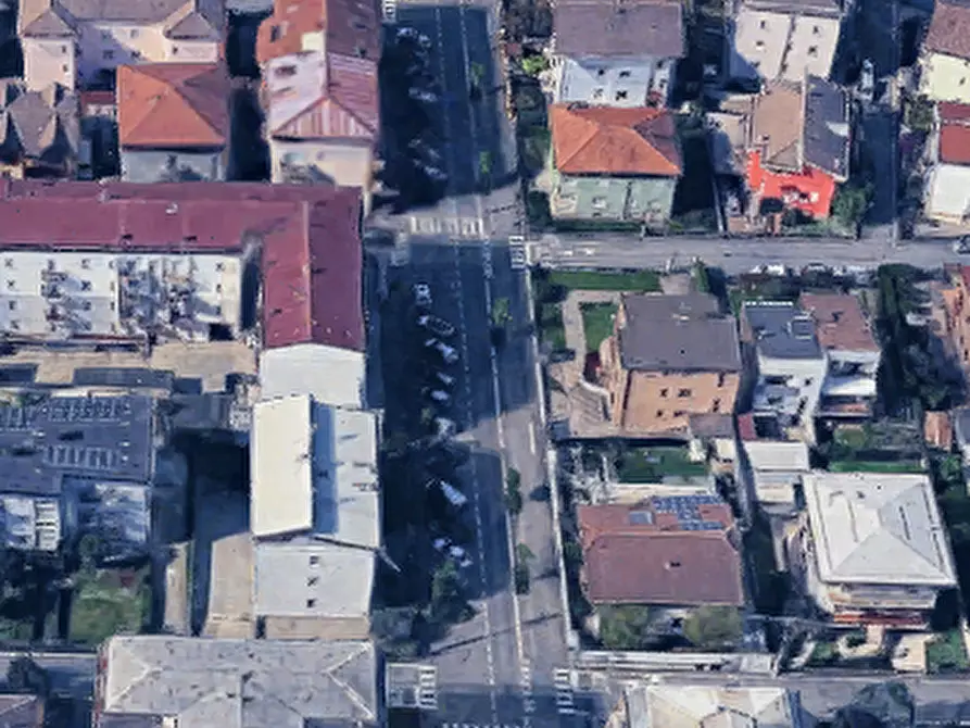 Immagine 9 di Negozio in vendita  in Via Montecatini a Romano Di Lombardia