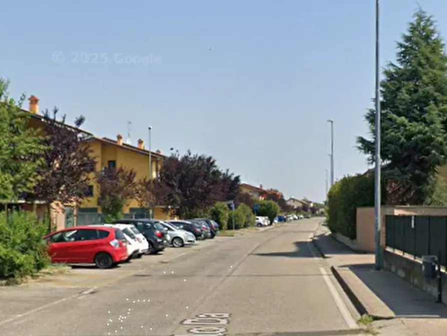 Immagine 11 di Appartamento in vendita  in Via Leonardo Da Vinci a Travacò Siccomario