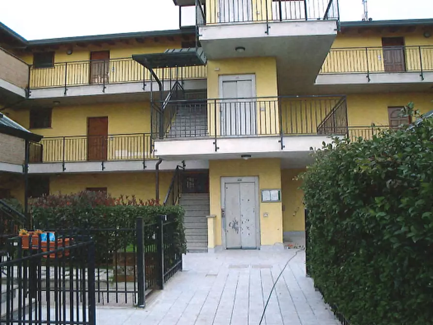 Immagine 3 di Appartamento in vendita  in Via Barone E. Leonino a Truccazzano