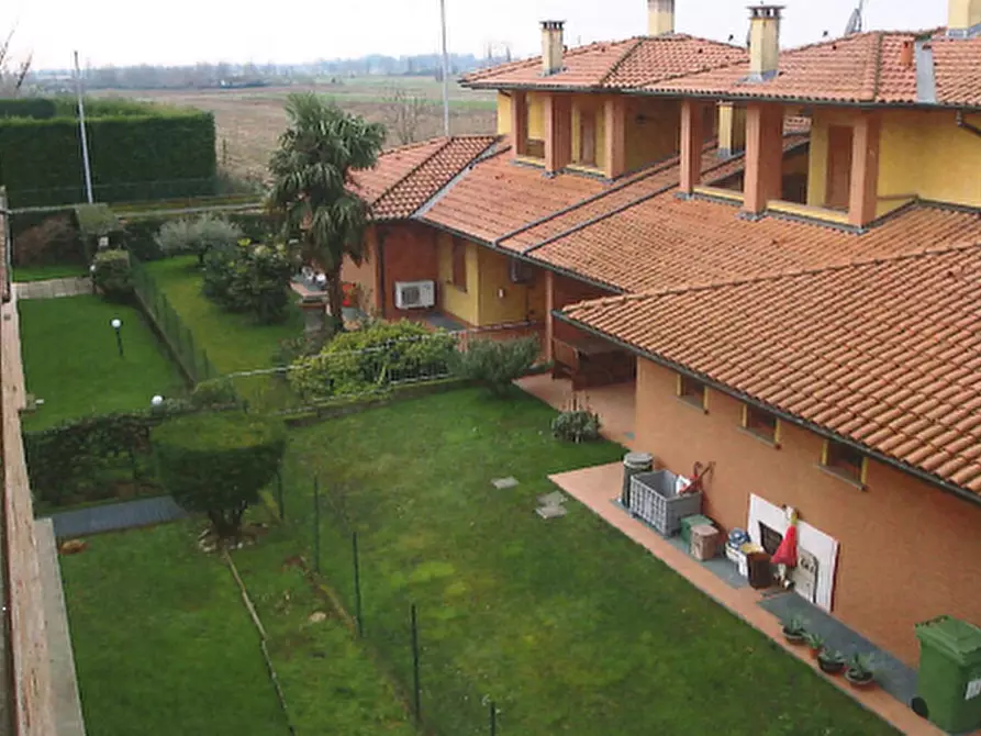 Immagine 6 di Appartamento in vendita  in Via Barone E. Leonino a Truccazzano