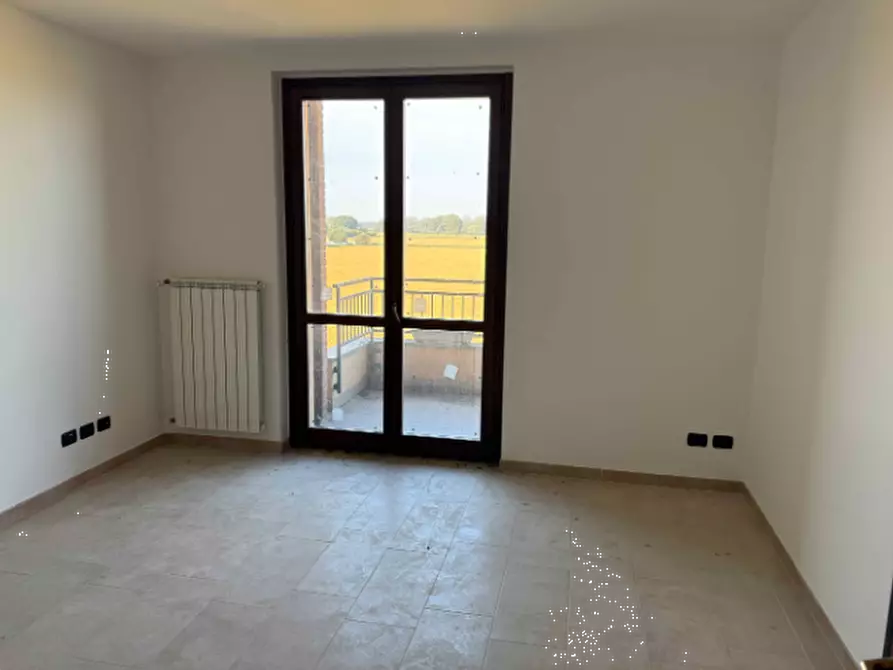 Immagine 10 di Appartamento in vendita  in Via Leonardo Da Vinci a Travacò Siccomario