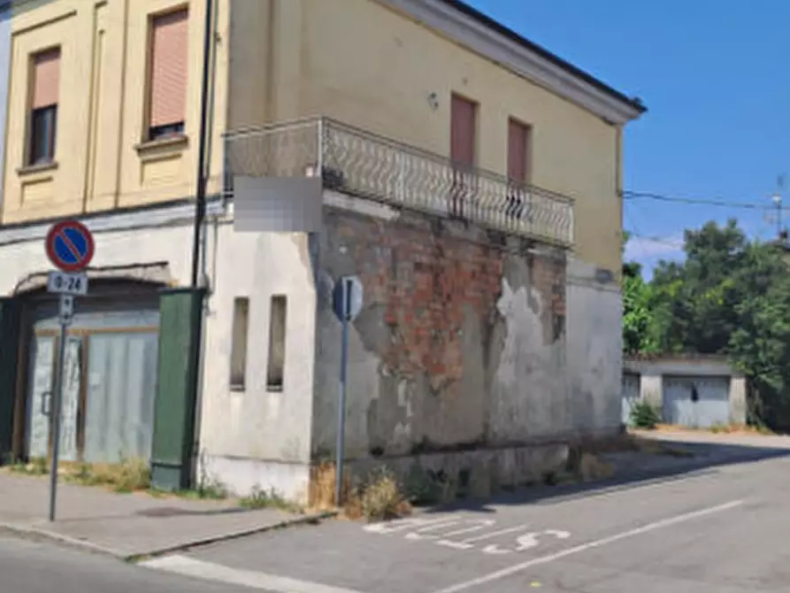 Immagine 4 di Appartamento in vendita  in Via Umberto I a Lungavilla