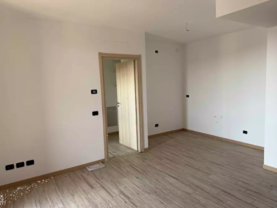 Immagine 9 di Appartamento in vendita  in Via Leonardo Da Vinci a Travacò Siccomario