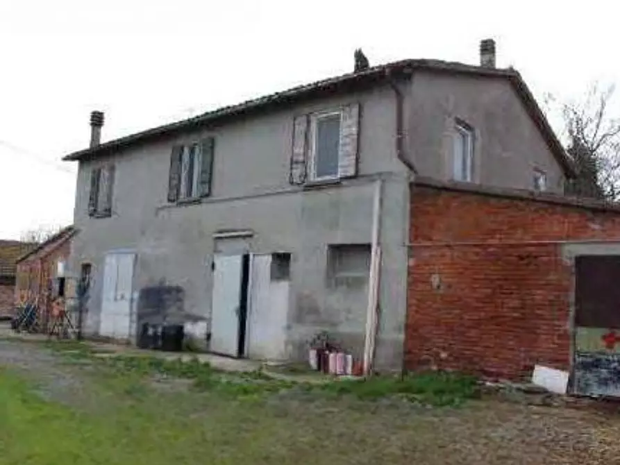 Immagine 1 di Casa indipendente in vendita  in Strada Rocca delle Camminate a Meldola